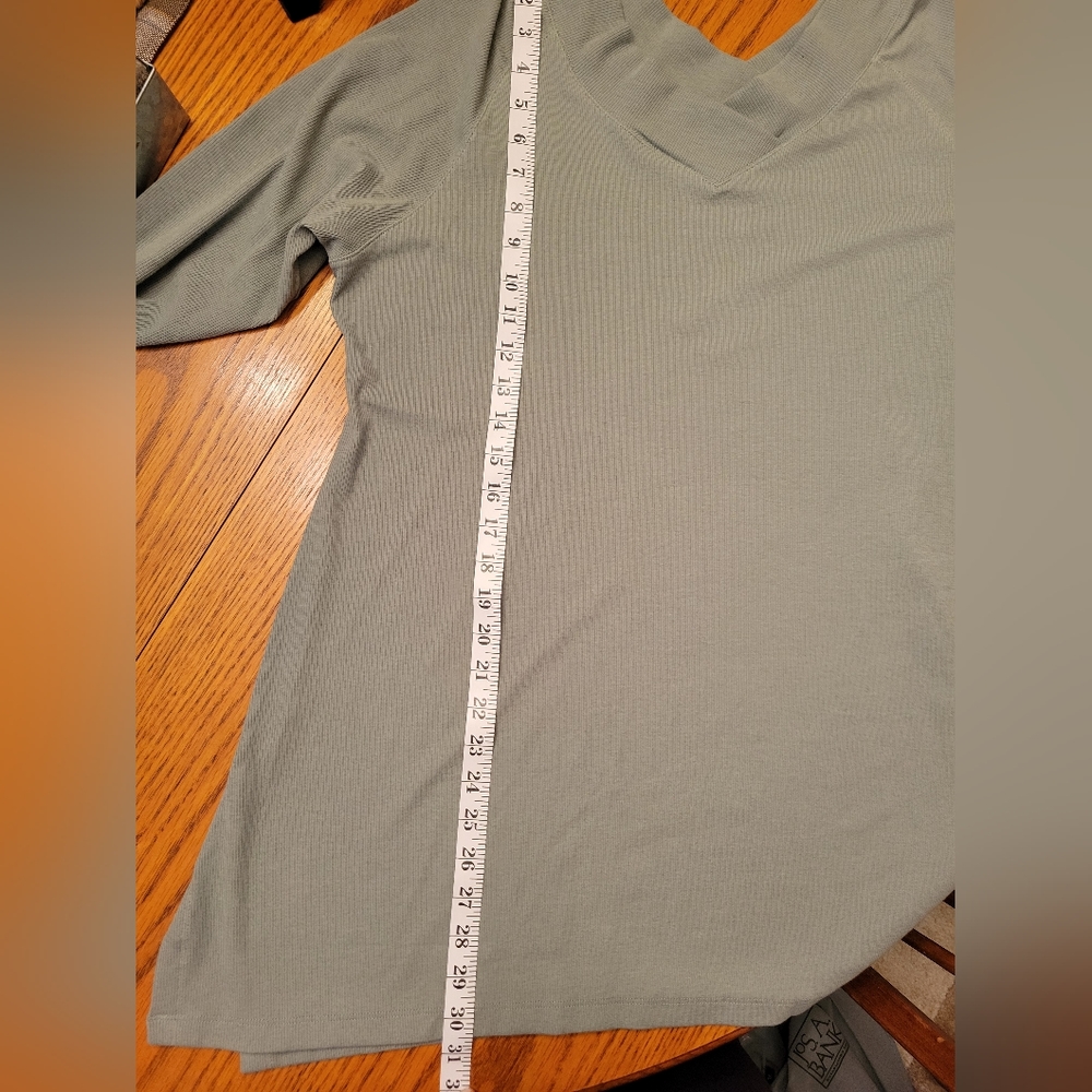 NWT Soft Surroundings Patina Green Double V Timely Tee Tunic Plus 1X (18W-20W) - Picture 8 of 9
